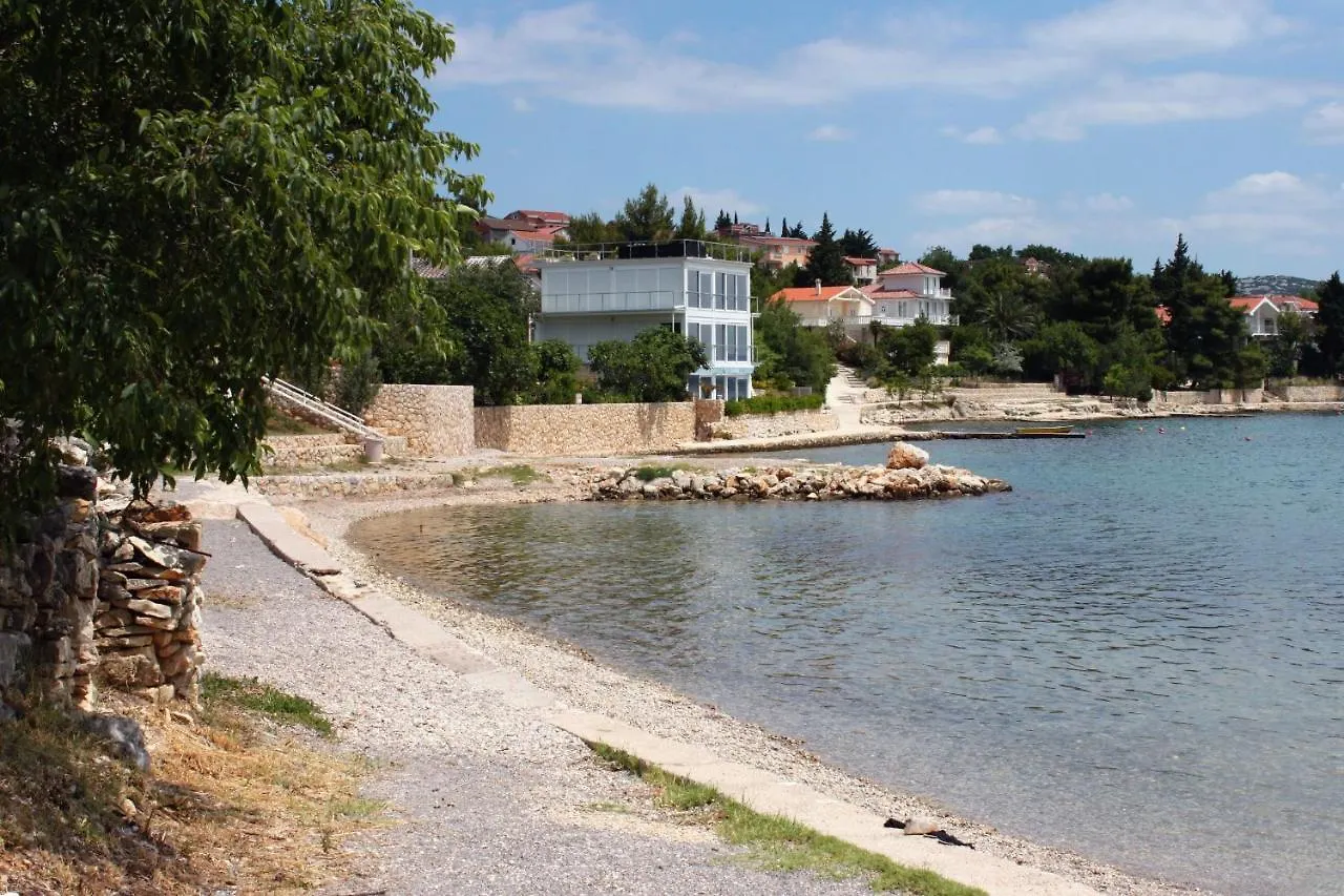 Apartments With A Parking Space Maslenica, Novigrad - 11089 0*, Maslenica